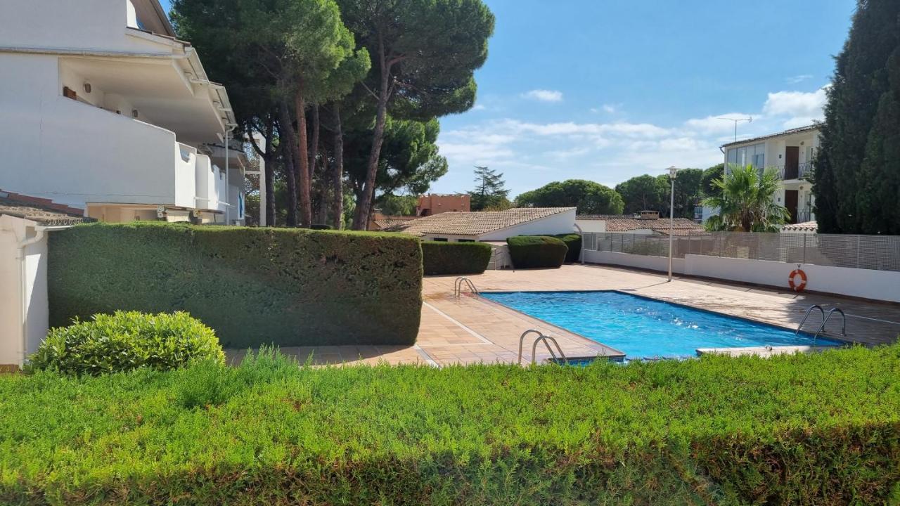 Apartamento Familiar Con Piscina Y Wifi L' Escala 外观 照片