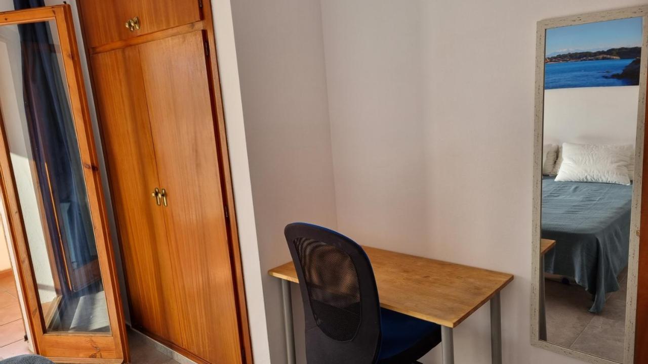 Apartamento Familiar Con Piscina Y Wifi L' Escala 外观 照片